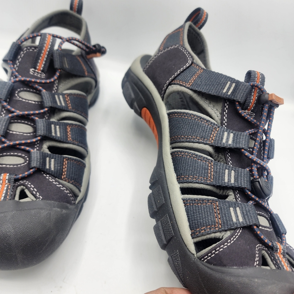 Keen Black and Gray Outdoor Sandals - Picture 5 of 10